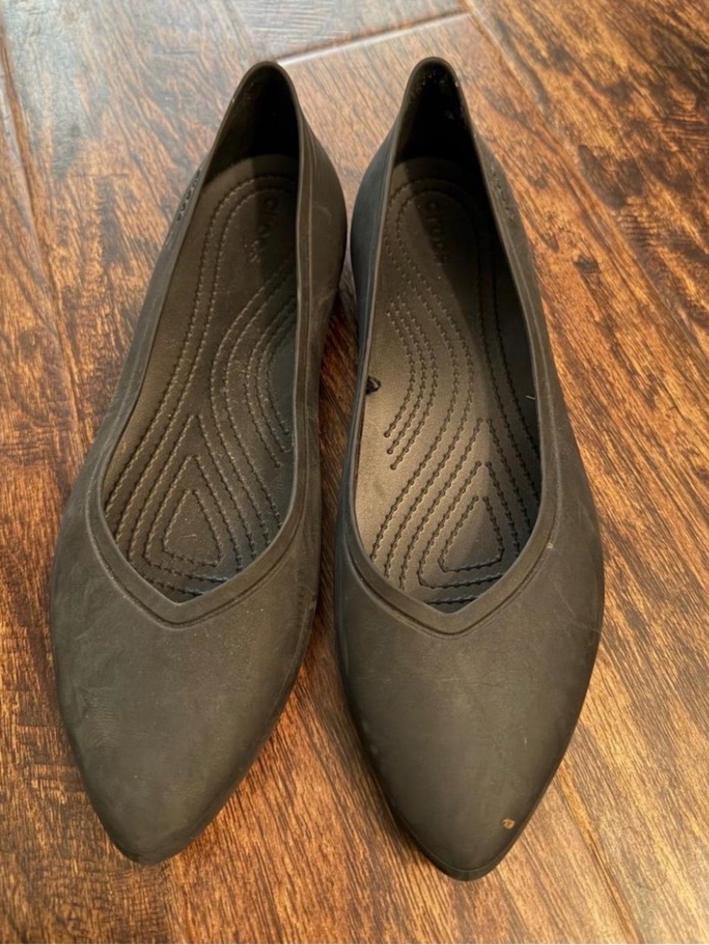 CROCS Women's Black Pointed Ballet Flats